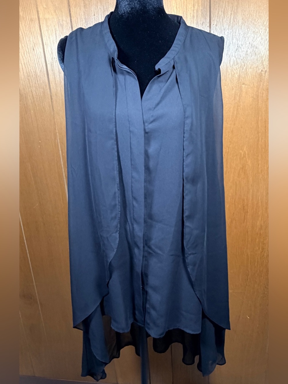 a.n.a Women's Black Sleeveless Chiffon Draped High-Low Blouse Tunic Top, Size XL